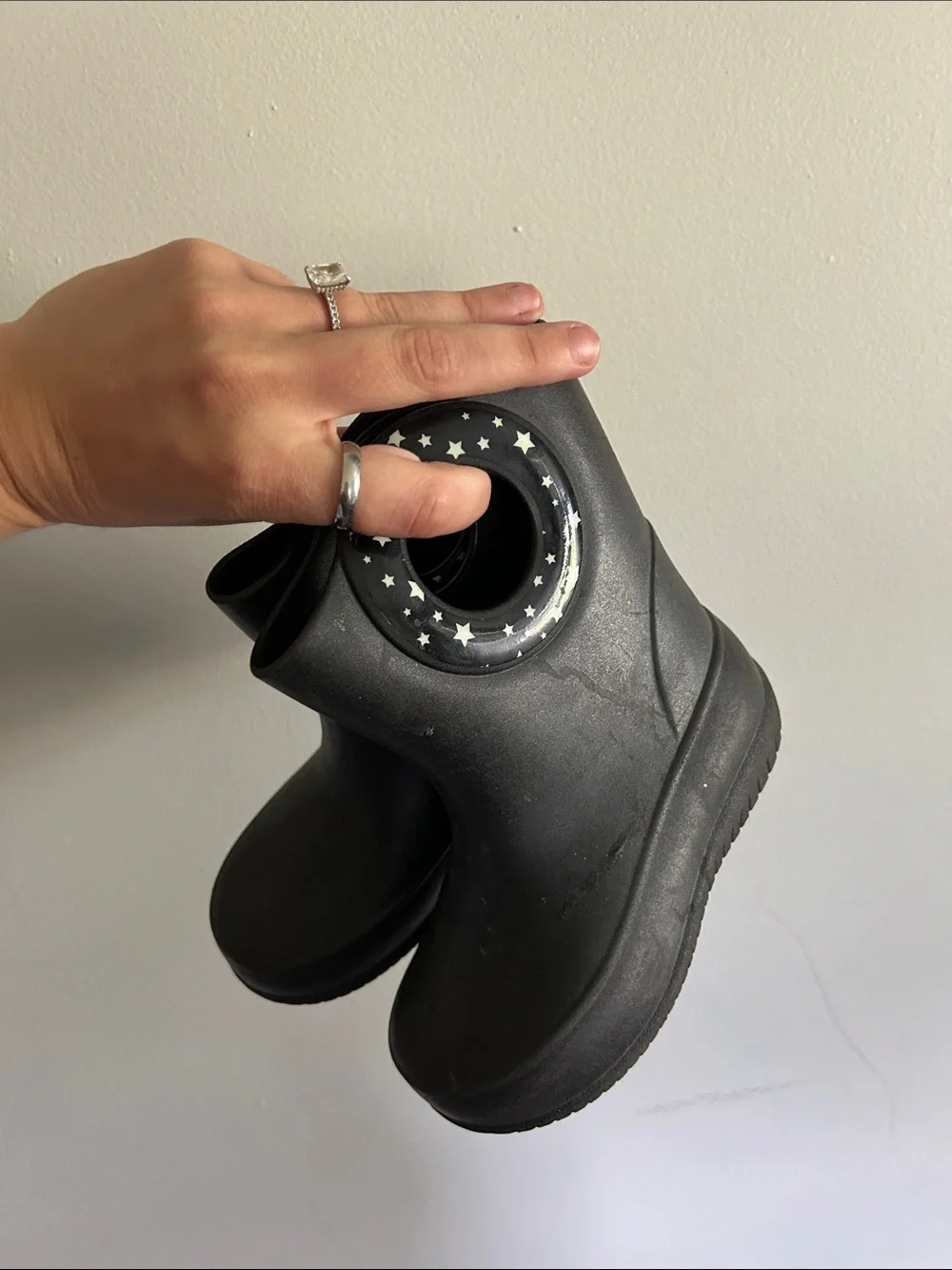 Okabashi Kids Black Rain Boots with Star Handle